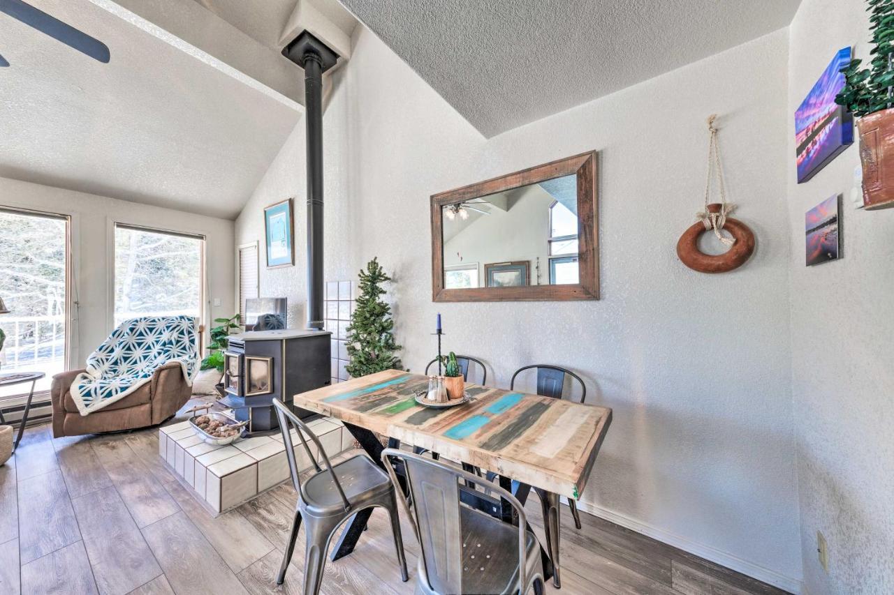 Bright Cloudcroft Condo With Game Room And Deck! Exteriör bild